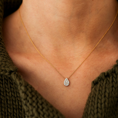 Yellow Gold-2^Teardrop Necklaces: Samantha Lynn Large Diamond Teardrop Necklace in Yellow Gold